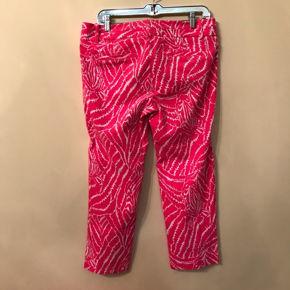 Lilly Pulitzer Luxury Printed Capri Pant - Picture 3 of 6